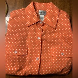 Chico's Orange Polka Dot women’s fitted button-down blouse.  Size‎ 0.  (4-6)